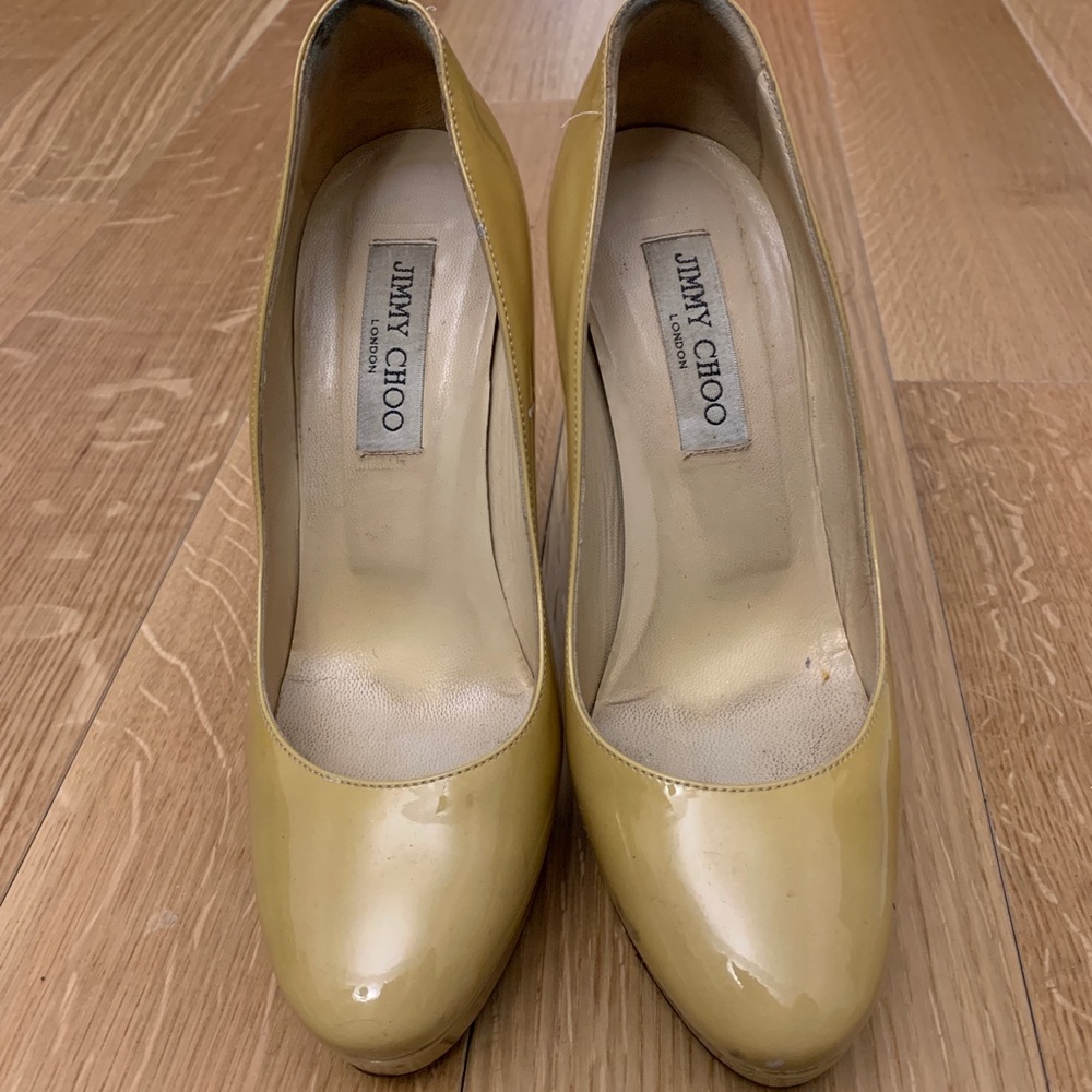 Jimmy choo nude cream patent leather pumps heels
